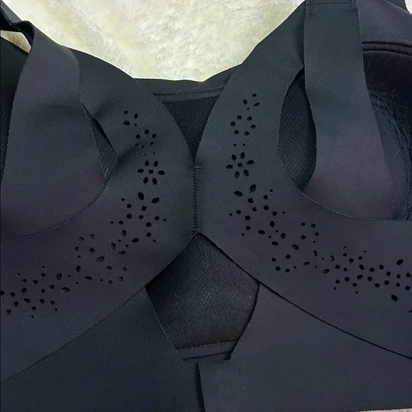 Victoria’s Secret Angel Max Sport Bra - Picture 6 of 12